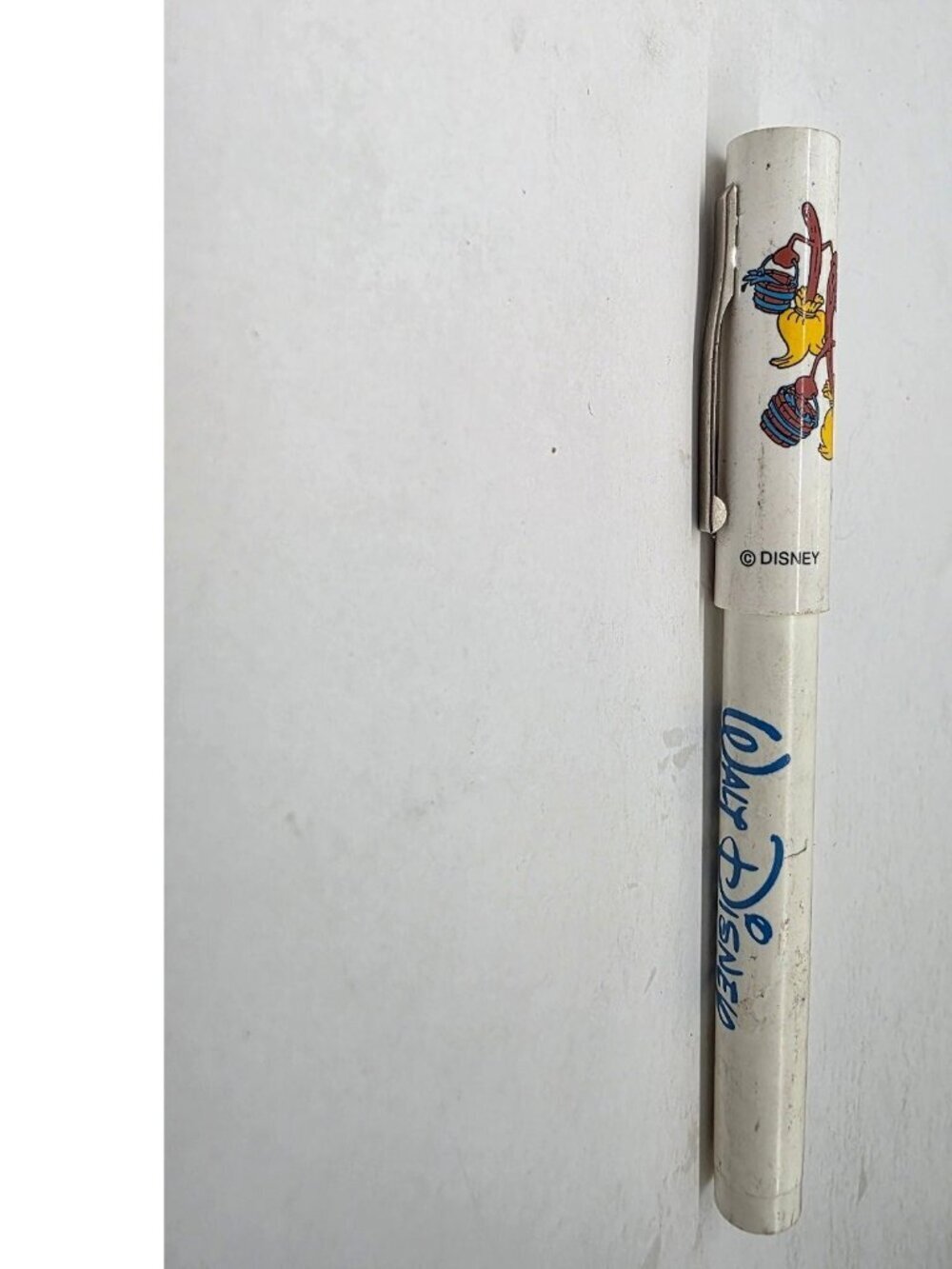 Sorcerer Mickey Donald Duck Disney Home Video Marker Pen White Plastic